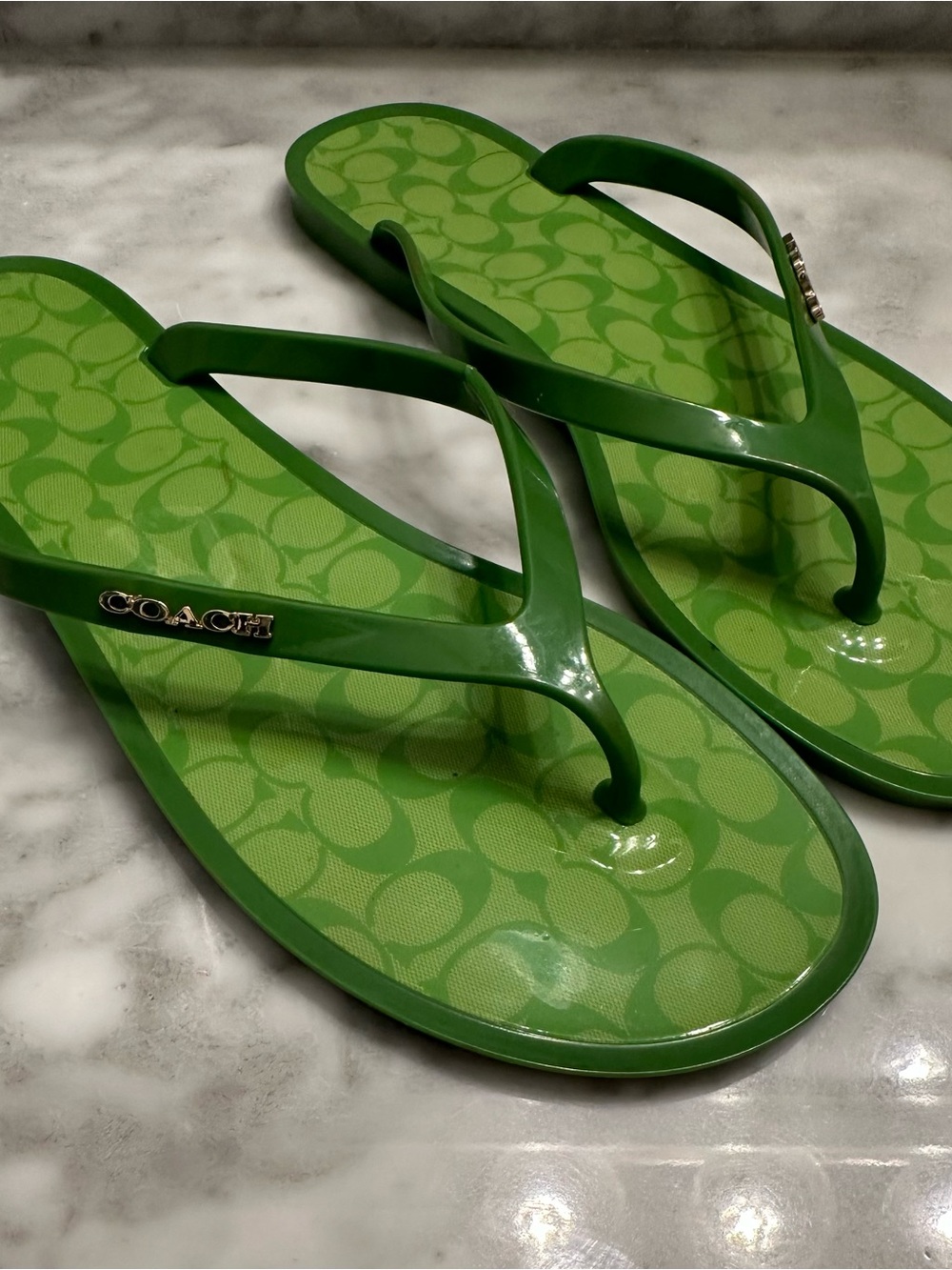 Coach Green Logo-Pattern Flip Flop Sandals